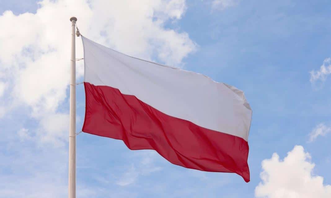 Rodzime Miasto: Obchody Dnia Flagi w Radomiu – Sposoby uczczenia tego święta