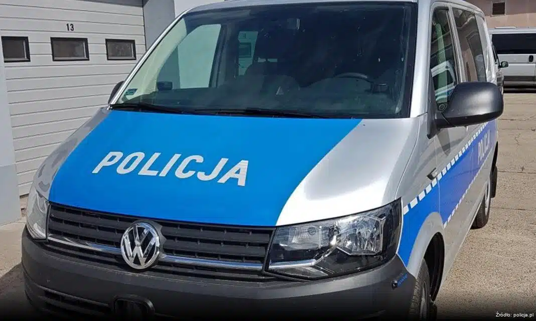 Radomscy policjanci apelują o noszenie odblasków w okresie jesienno-zimowym